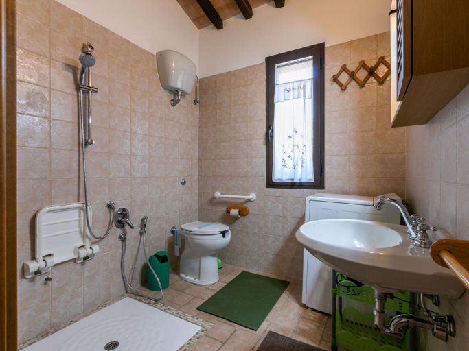 Bedroom 3, Apartment Tramontana by Interhome, Livorno