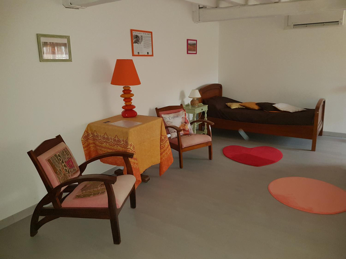 Others 5, Chambres d'hotes Au Pere Louis, Lot