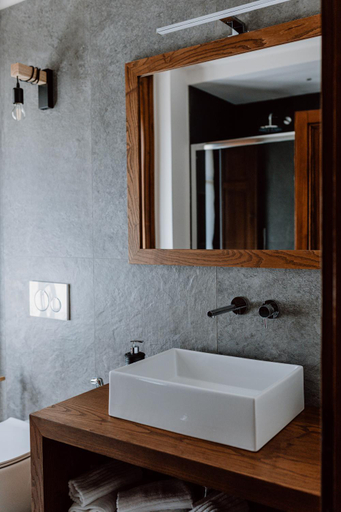 Bathroom 6