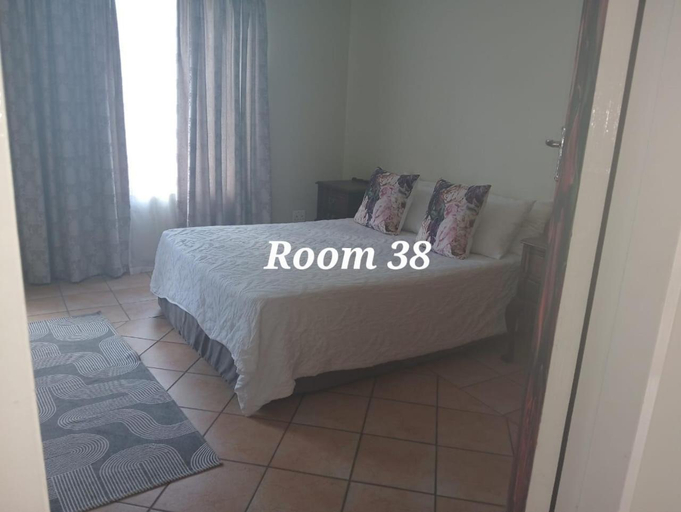 Others 3, 999 Pretorius street, City of Tshwane