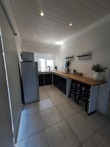 Others 5, GRACE'S PLACE, Central Karoo