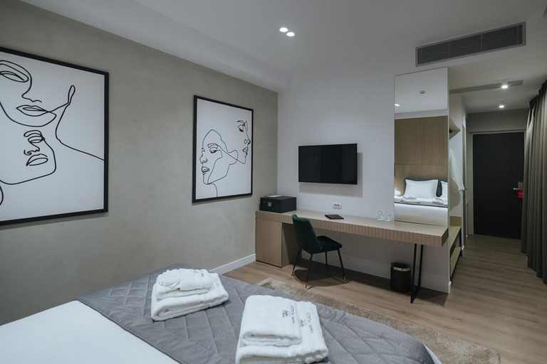 Bedroom 2, Park Plazza, Korçës