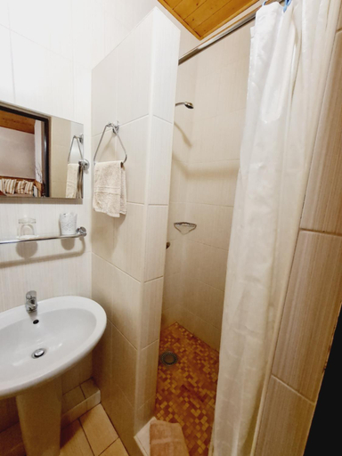 Bathroom 3, garni Hotel ASAS, Most