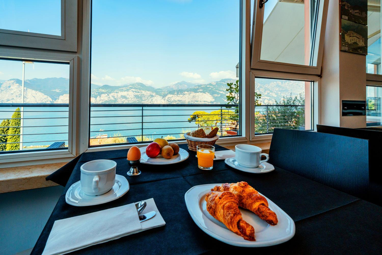 Food & Drinks 5, Hotel Antonella, Verona