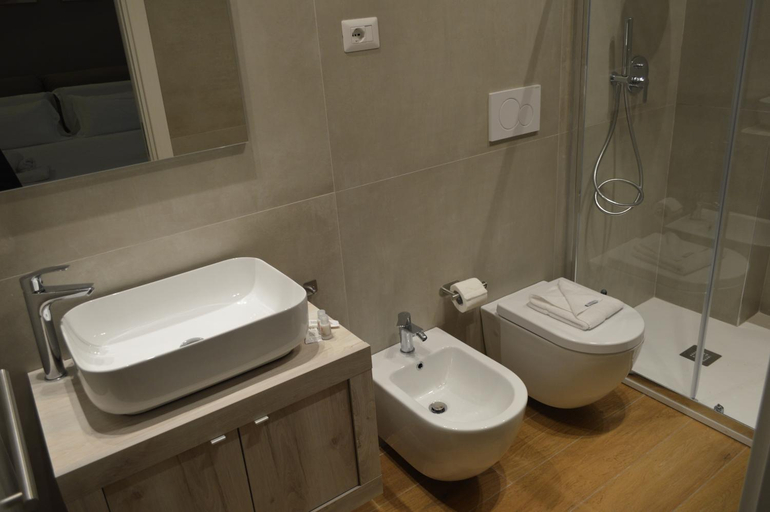 Bathroom 3, CHICCA DI PUGLIA, Bari