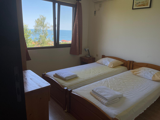 Others 4, Complex Terazini, Byala