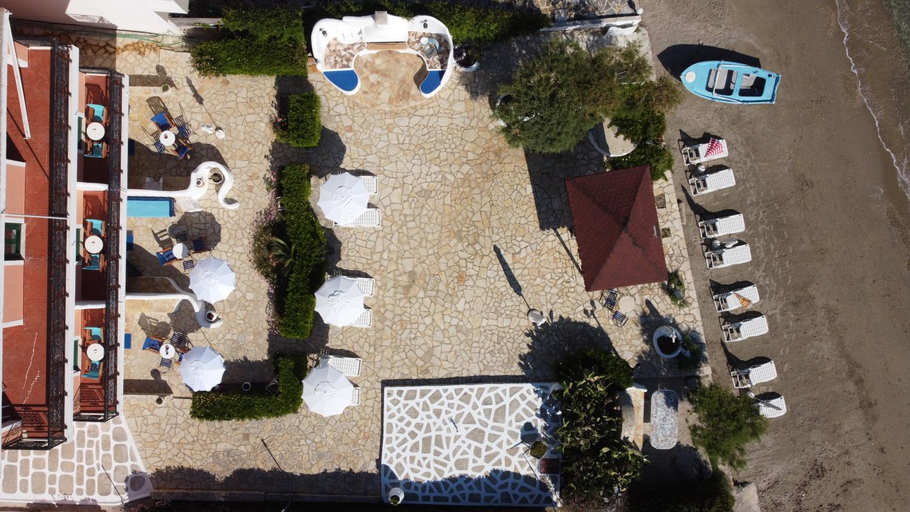 Others 5, Alisaxni Studios, Ionian Islands