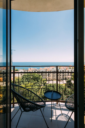 Others 4, Sea and Sky Apartment, Odes'ka
