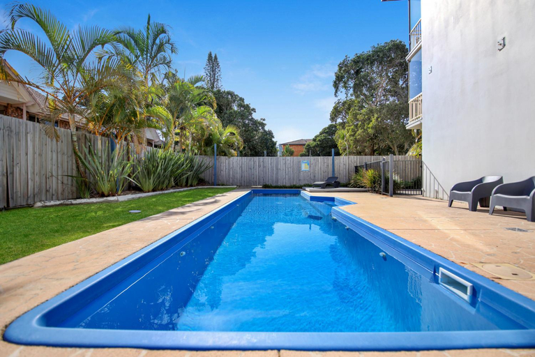 Others, Ocean Spray 7, Coffs Harbour - Pt A