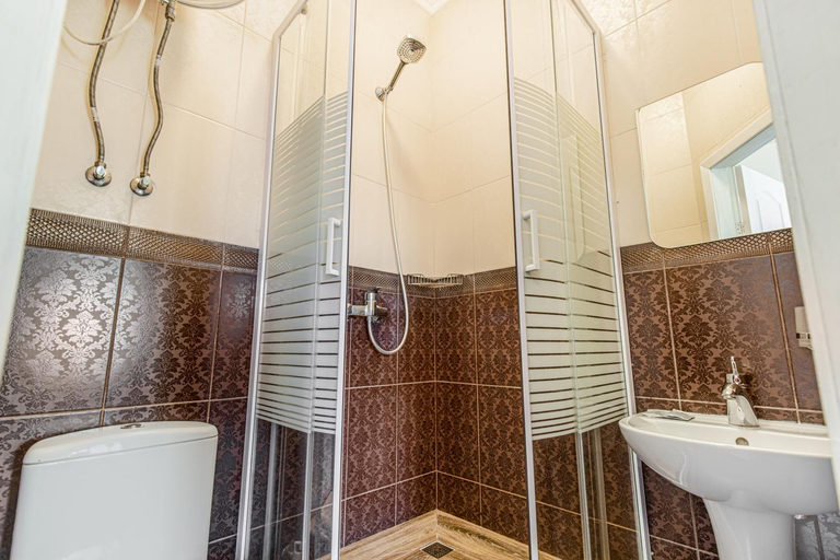 Bathroom 2, Best Apartment in the city centre, Odes'ka