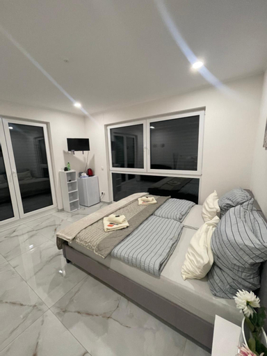 Bedroom 10