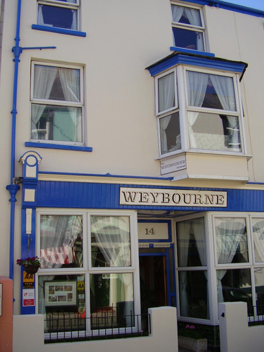 Entrance 3, Weybourne Guest House, Pembrokeshire
