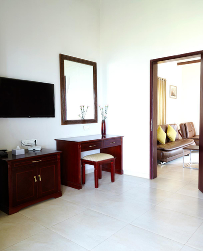 Bathroom 4, Savana Lake Resort, Nashik