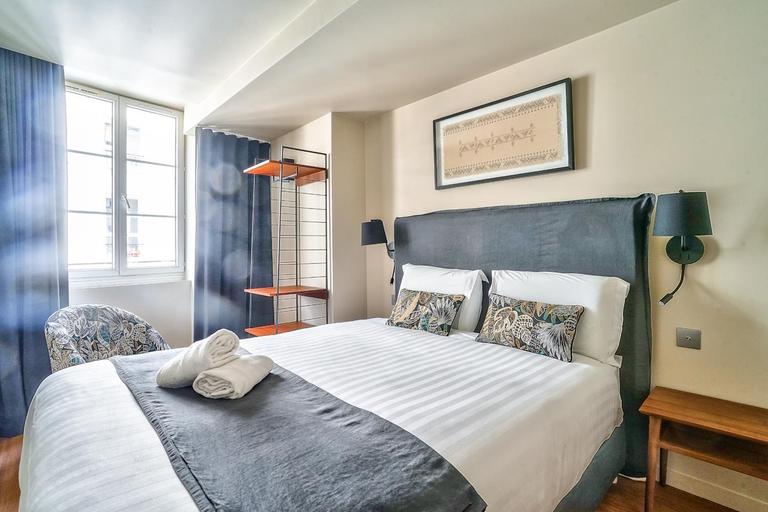Bedroom 1, 134 - Urban Gorgeous Flat in Montorgueil, Paris