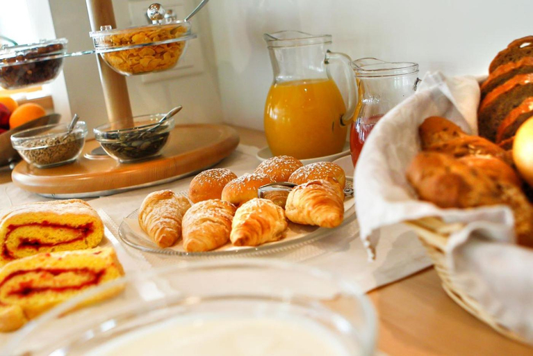Food & Drinks 5, Garni-Hotel Aghel Suites & Apartments, Bolzano