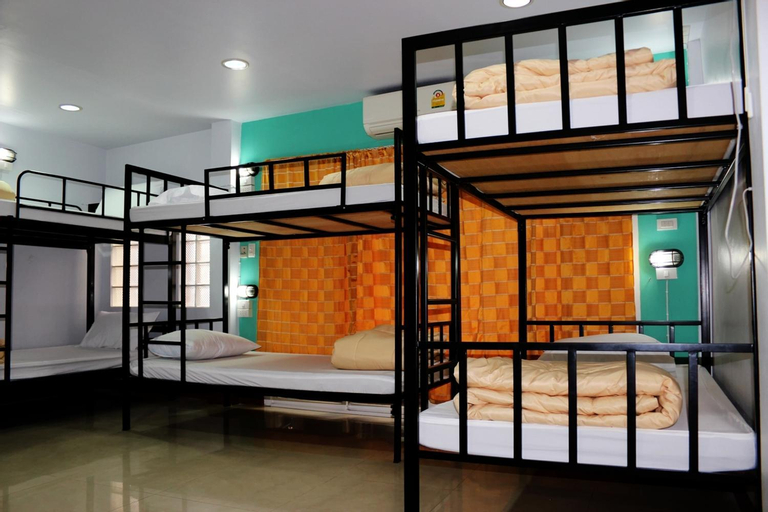 Bedroom 12