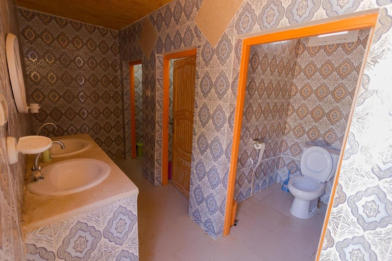 Bathroom 3, L'Oasis Zarga, Douz