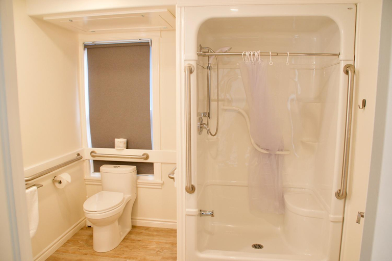 Bathroom 4, Rum Runner Inn, Lunenburg
