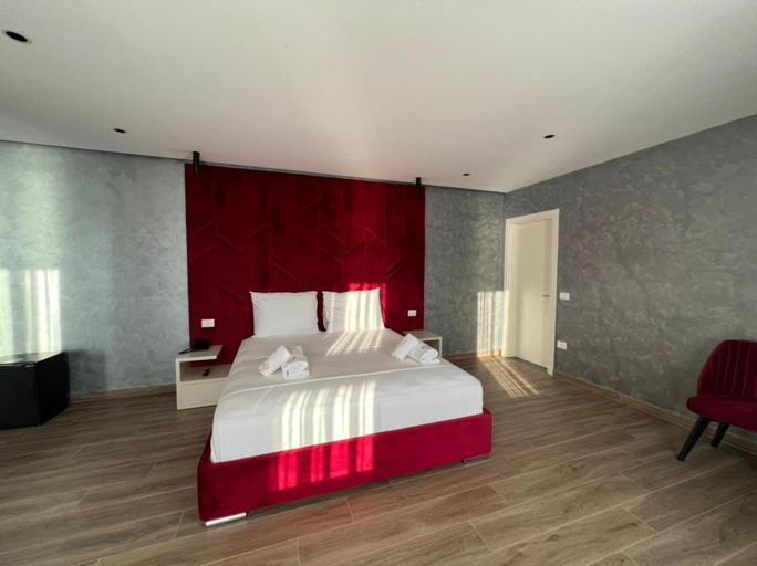 Bedroom 2, Hotel LEON - Beach Front, Lezhës