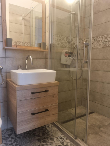 Bathroom 2, Eden Center Home, Győr