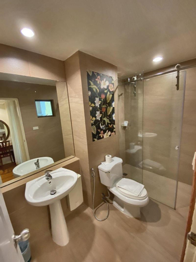 Bathroom 10