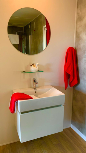 Bathroom 4, Colombaia Village, Brescia
