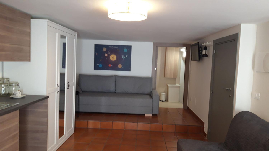 Others 3, Dimora Agata 21, Brindisi