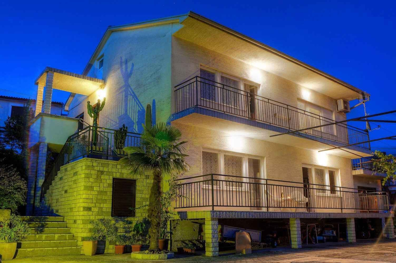 Exterior & Views 2, Ferienwohnung mit Terrasse, Crikvenica