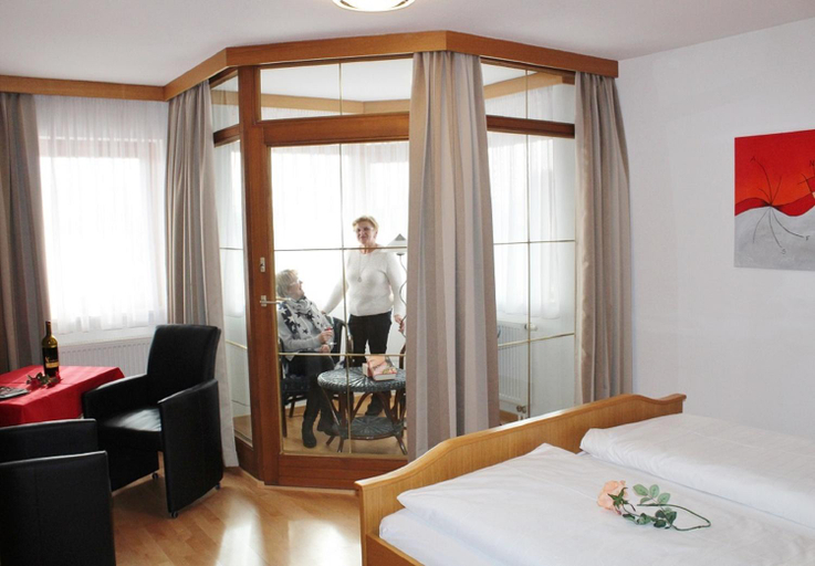 Bedroom 4, Hotel garni Vogelsang, Passau