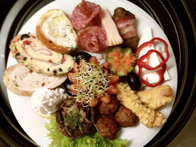 Food & Drinks 4, Hotel Story, Targu Jiu