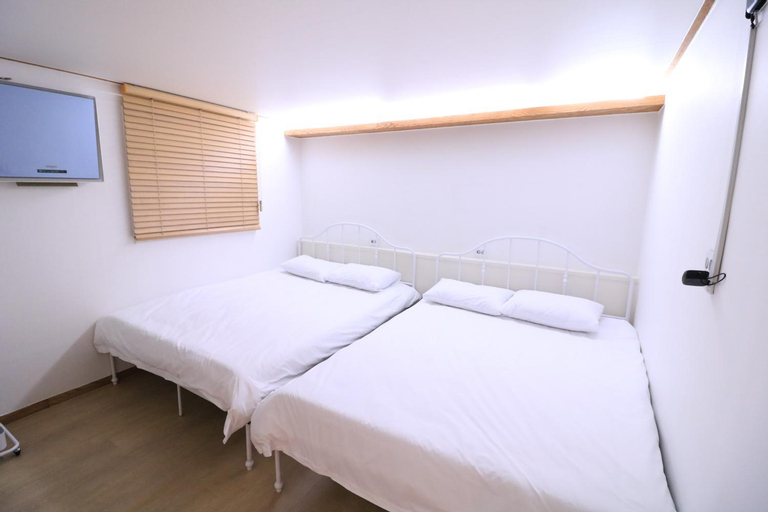 Bedroom 29