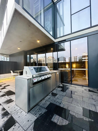 Others 5, Luxury 1 Bedroom Apartment in Adelaide CBD - 1 minute walk to Rundle mall - Free Wifi & Netflix, Adelaide