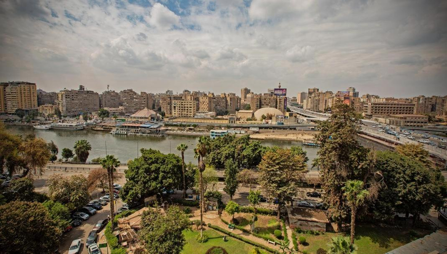 Exterior & Views, Zamalek x Hostel, Al-'Ajuzah