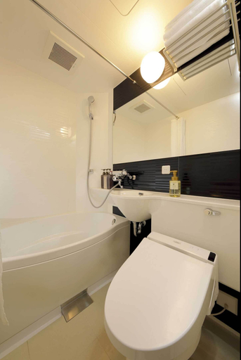 Bathroom 5, Smart Place Inn Kyoto Shijo Omiya Station, Kyoto