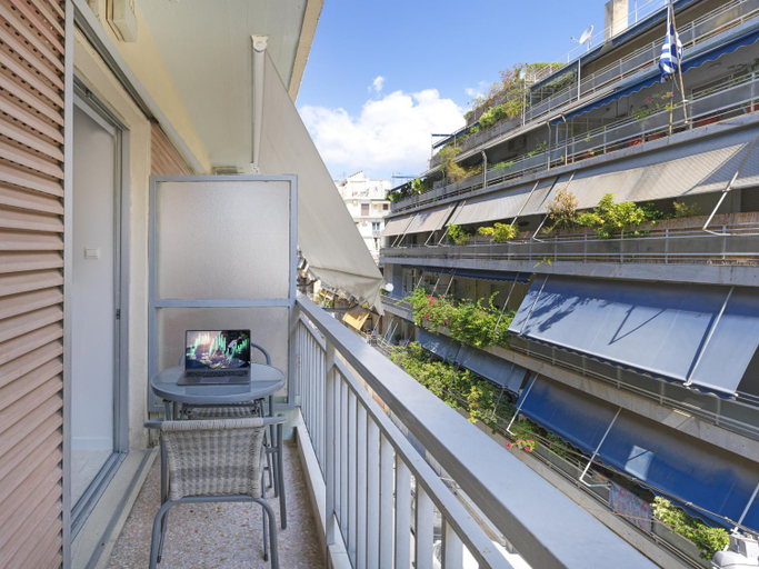 Others 4, Modern Studio opposite the Areios Pagos court., Attica