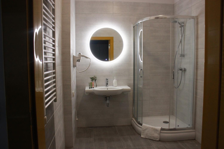 Bathroom 2, Arboretum Hotel & Restaurant, Tomaszów Mazowiecki