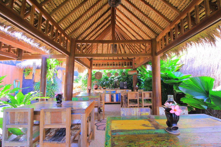 Food & Drinks, Pantai Karang, Lombok