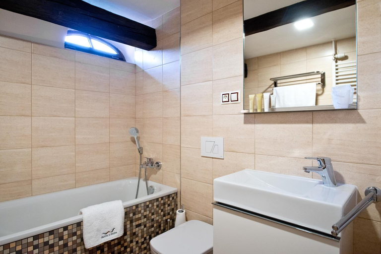 Bathroom 2, Hotel U Hada Zatec, Louny