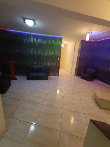 Public Area 2, La Gran Manzana, Iguazú
