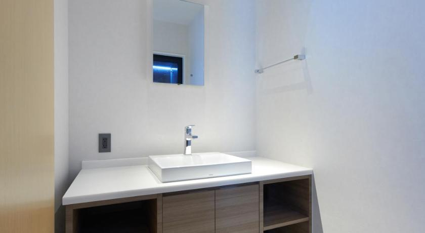 Bathroom 8