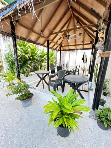 Food & Drinks, AHI Maldives