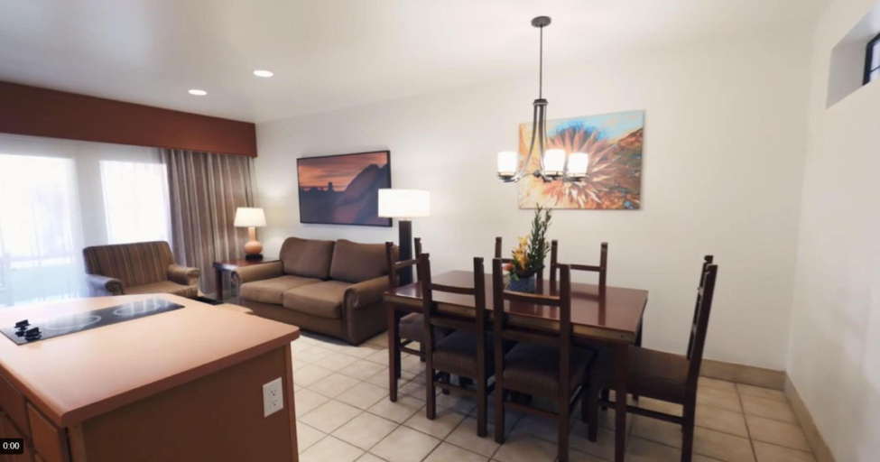 Dining Room 11