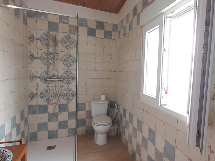 Bathroom 3, Albergue Jazmines Mozarabe, Córdoba