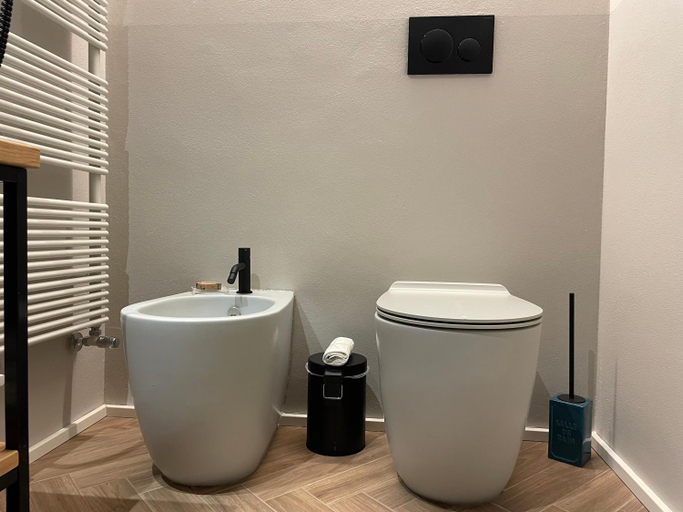 Bathroom 2, Covo del Pirata, Venezia