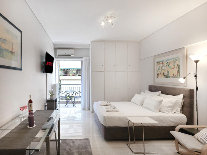 Others 3, Modern Studio opposite the Areios Pagos court., Attica