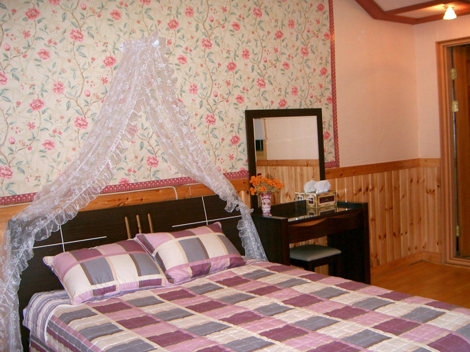 Bedroom 3, Nadeuri Pension, Pyeongchang