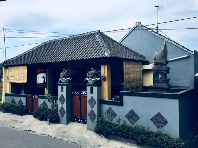 Yudhist Guest House, Klungkung