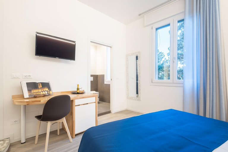 Bedroom 2, Torri & Portici, Bologna