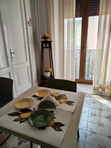 Others 5, B & B Amore, Salerno