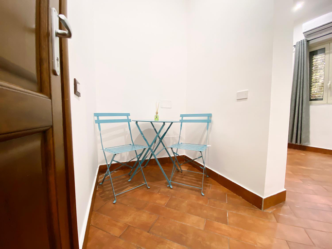 Others 2, Aliva room LT, Palermo